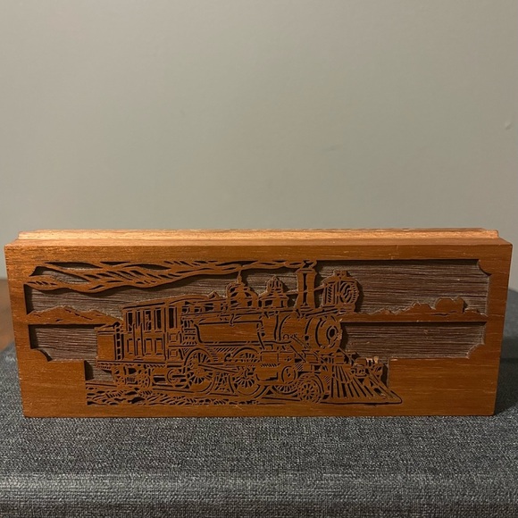 Walnut Wood with laser engraved train/ steam engine design. - Picture 7 of 8